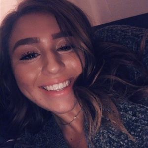 Meet your Posher, Mikayla